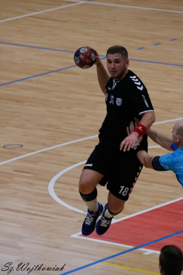 MKS Tęcza Kościan – LKS OSiR Komprachcice 2017/2018