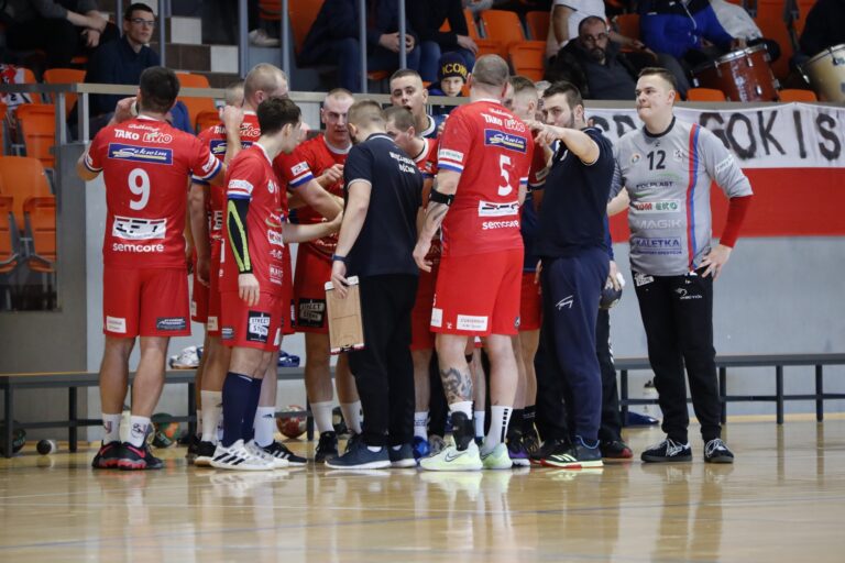 Pierwsze derby w drugiej rundzie