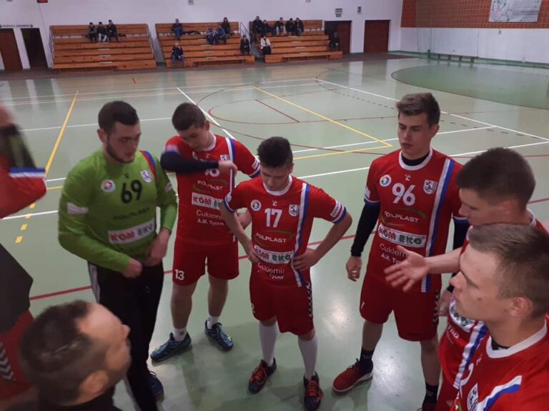 Nieudany wyjazd rezerw do Buku