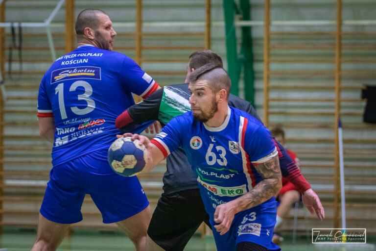 Trójka za trzy punkty